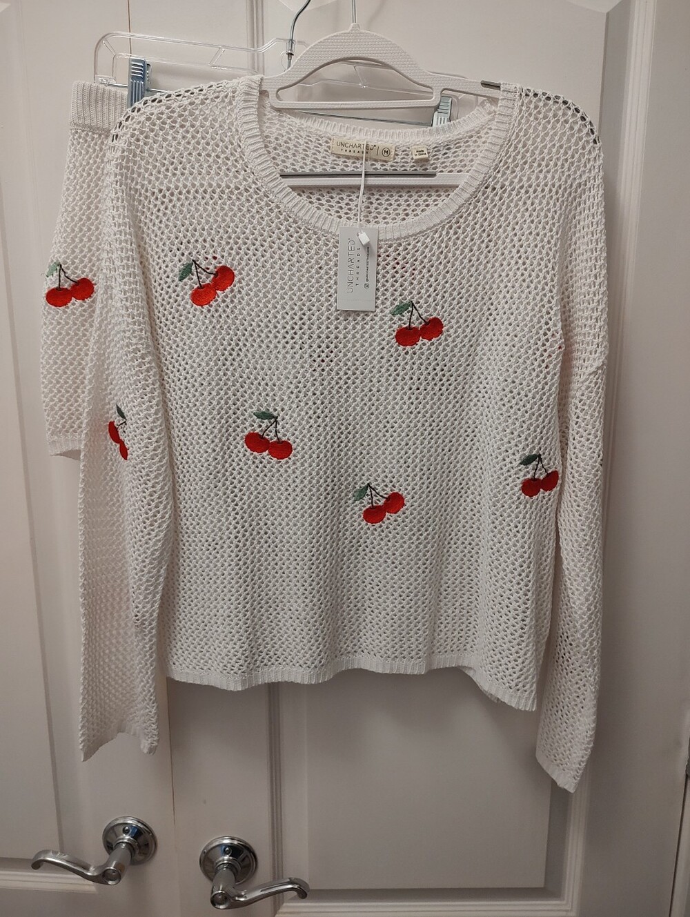 Unknown Brand 2 Piece White Open-Knit Cherry Embroidered Sweater And Shorts